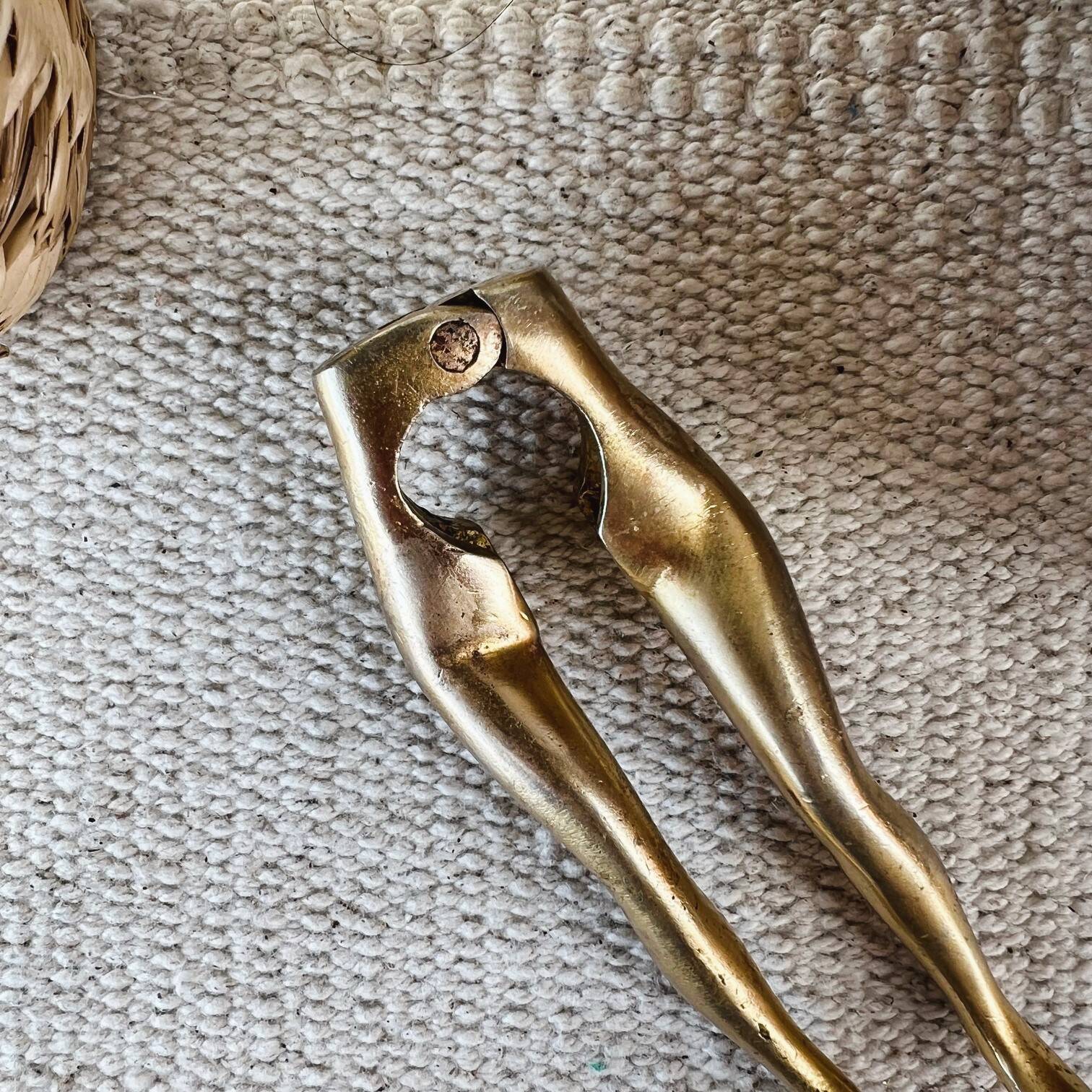 Brass nutcracker “les belles gambettes”