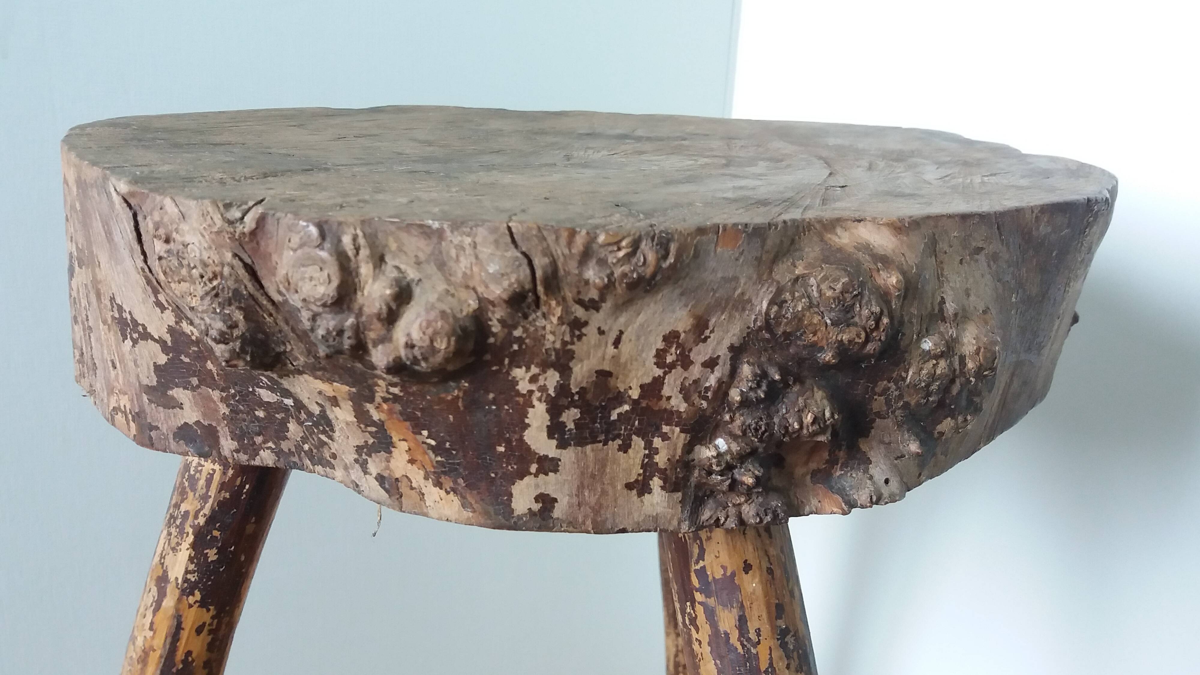 Brutalist tripod farm stool