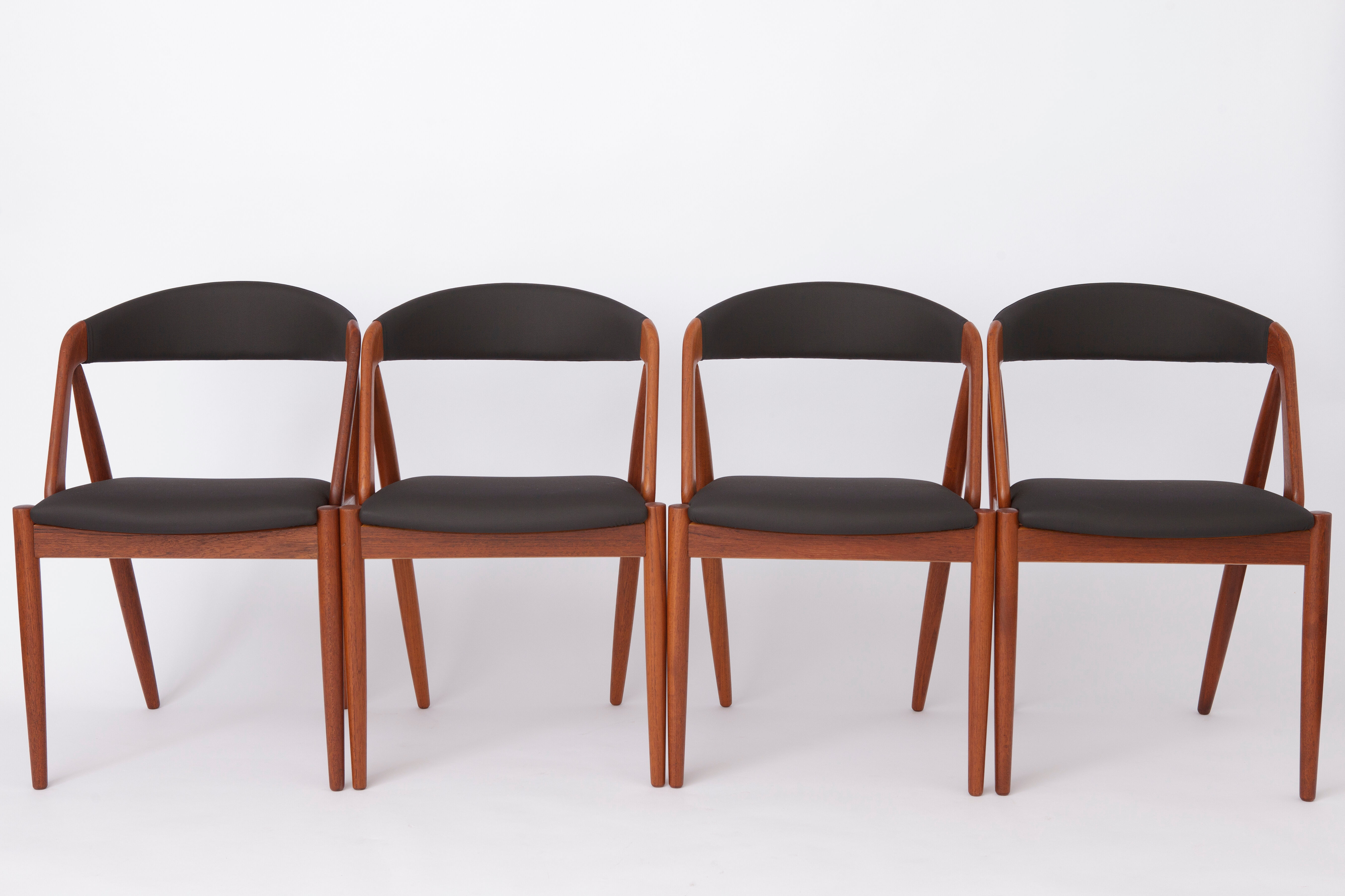 Set of 4 Kai Kristiansen model 31 chairs danish 1960s