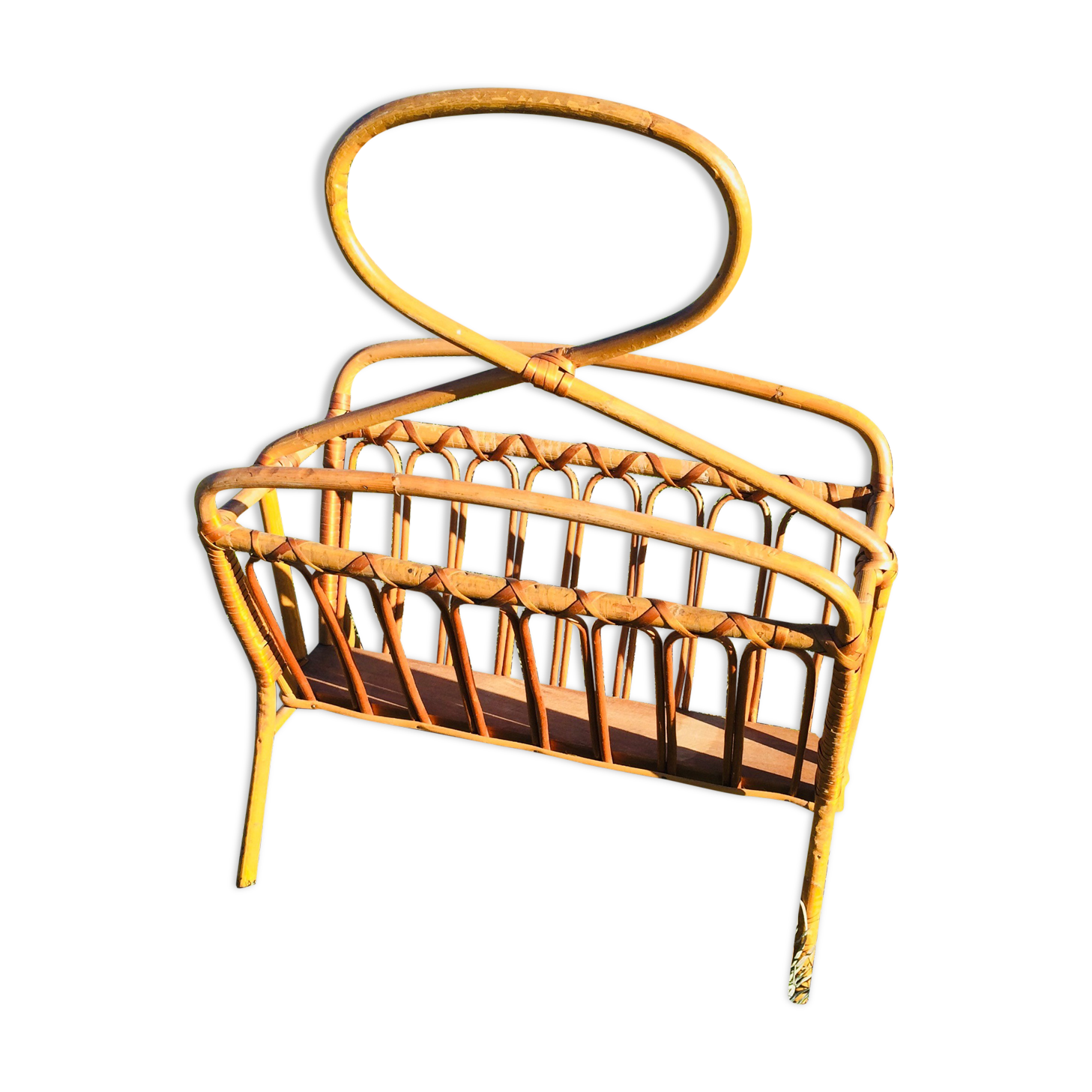 Rattan magazine holder