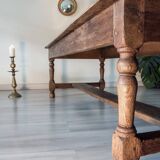 Large oak coffee table from the early 20th century