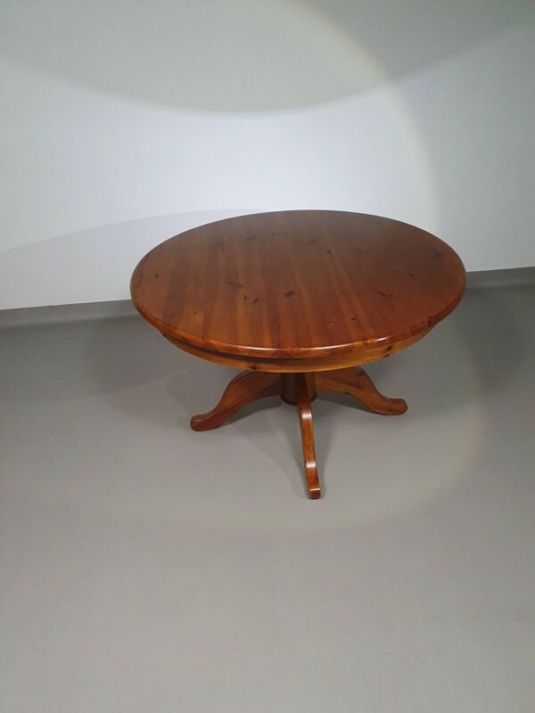 Table à manger en bois de pin des années 70 / table à pieds en colonne en bois au design à 4 pieds avec plateau rond