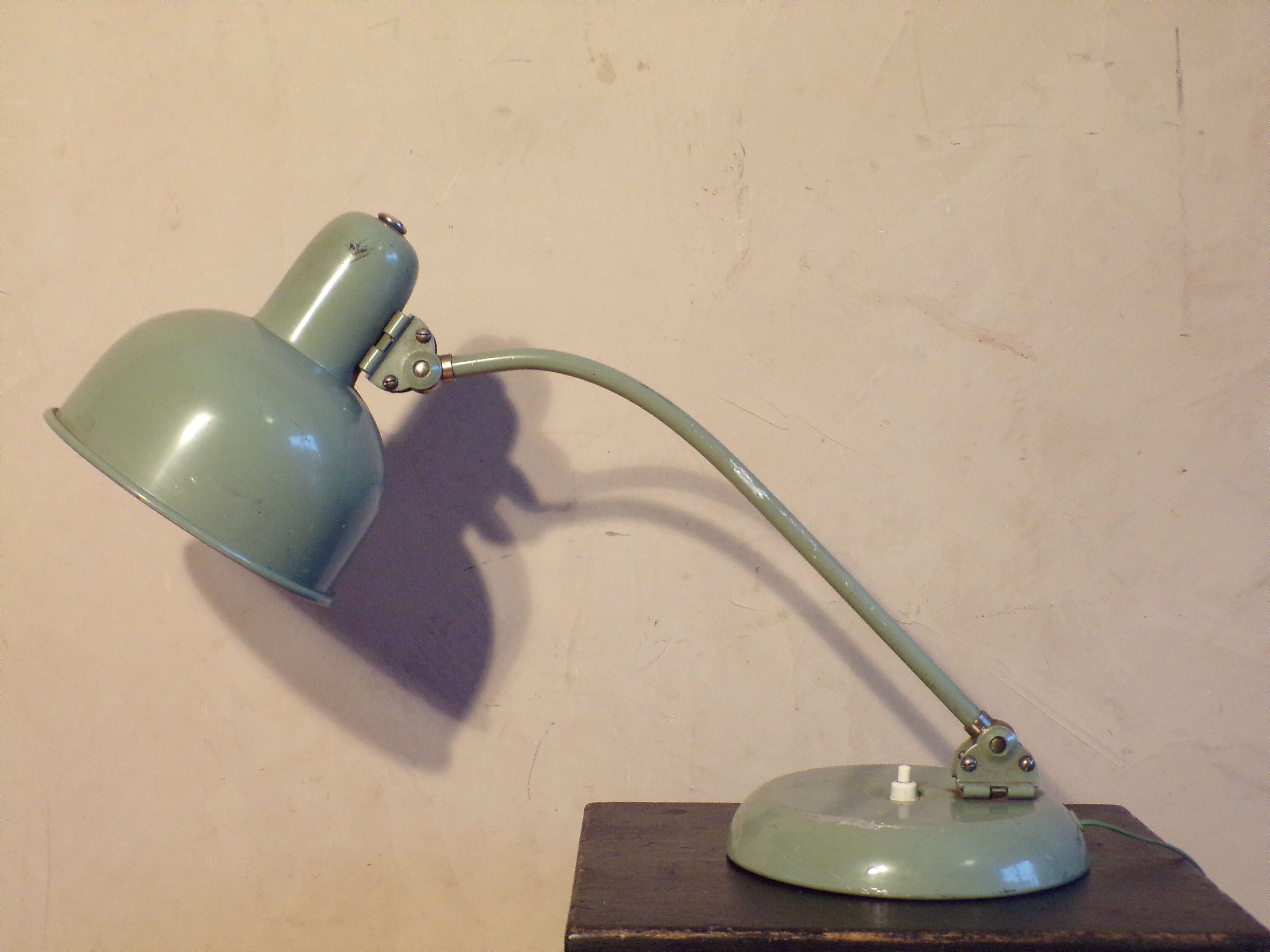 Manufrance articulated workshop lamp