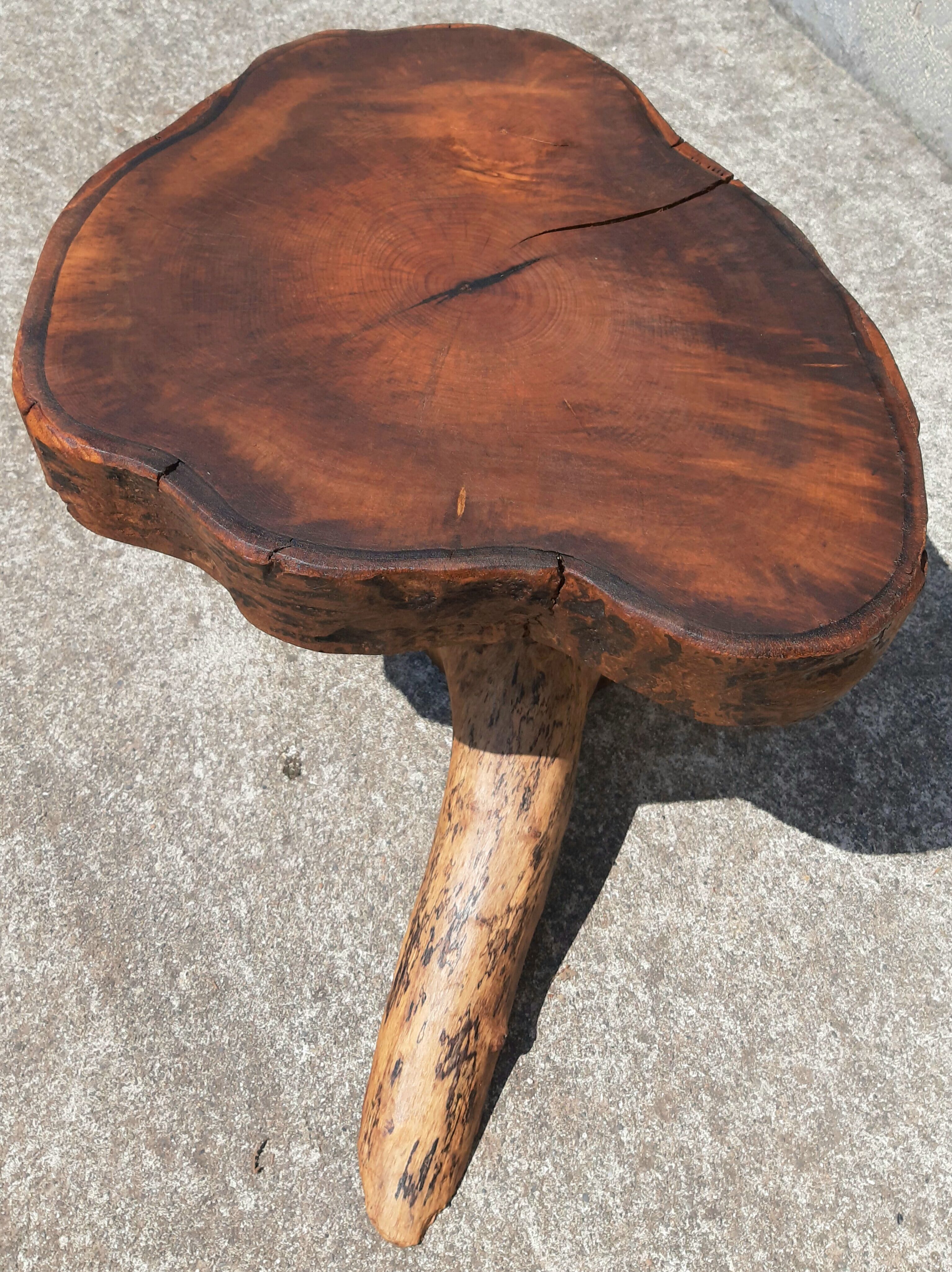 Table basse ou boit de canapé  brutaliste