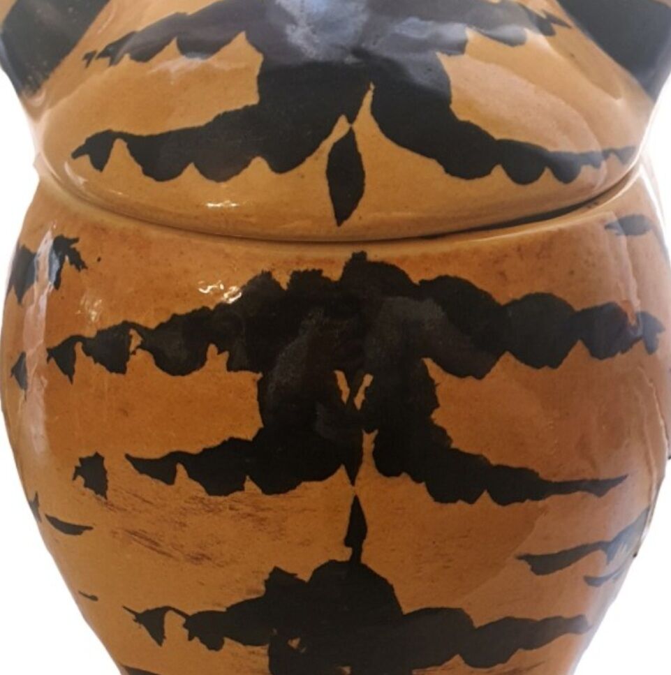 Pot cover in ceramic