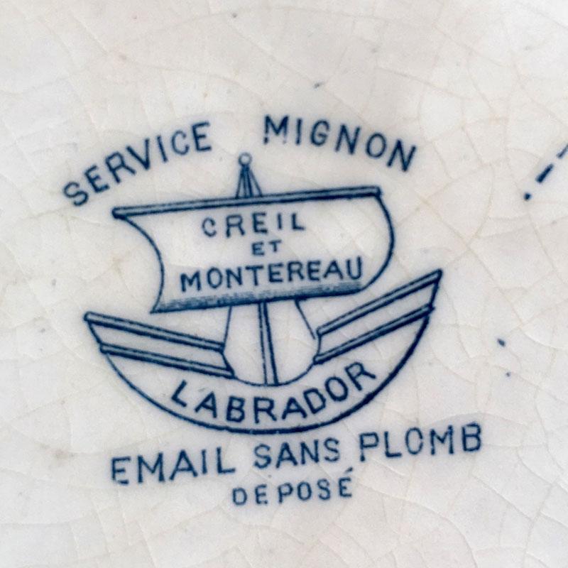 Flat service ceramic blue frieze bay