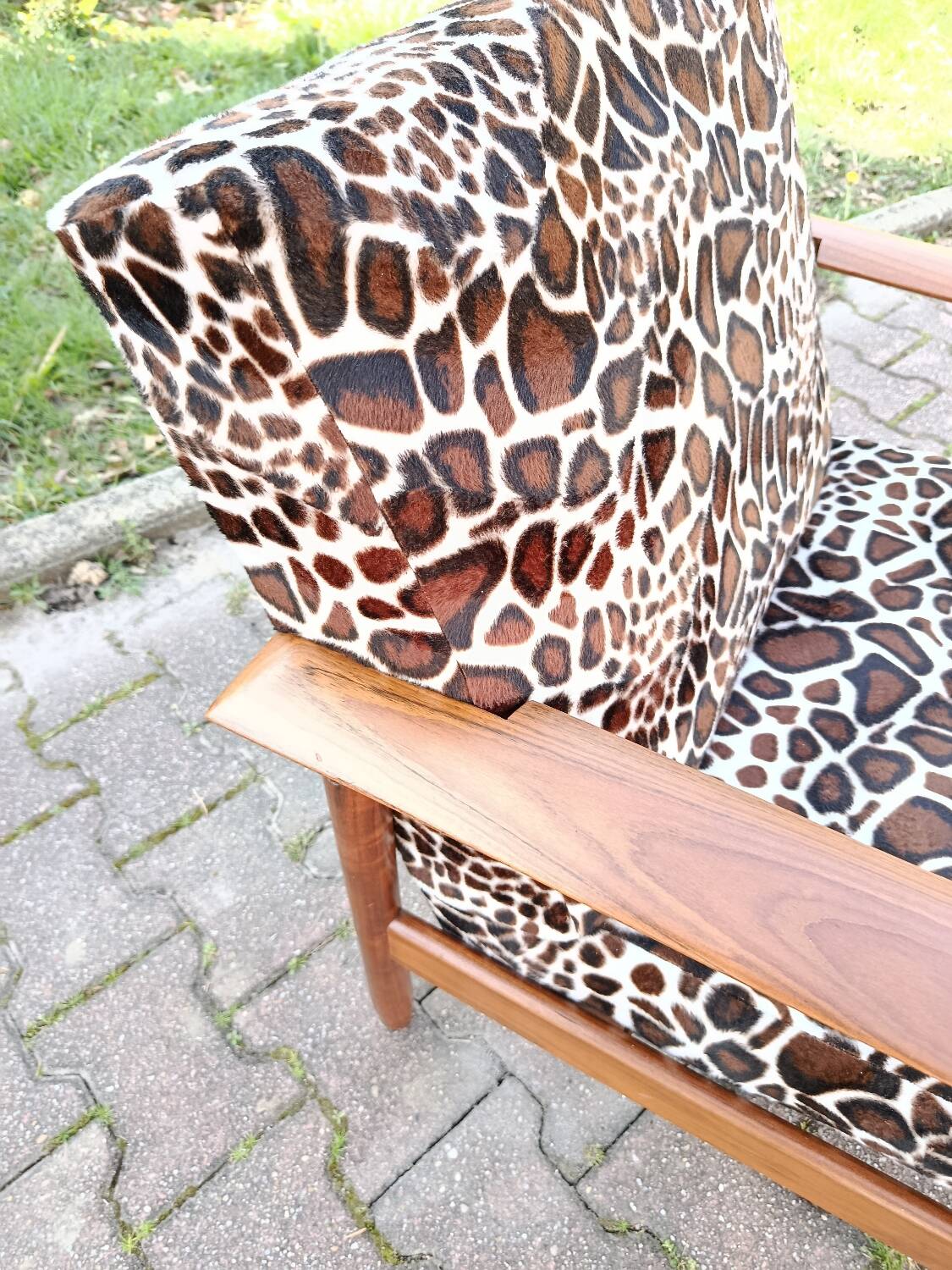 Scandinavian armchair Gérard Guermonprez