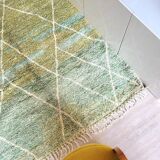 Tapis berbère Béni Ouarain vert à losanges blancs