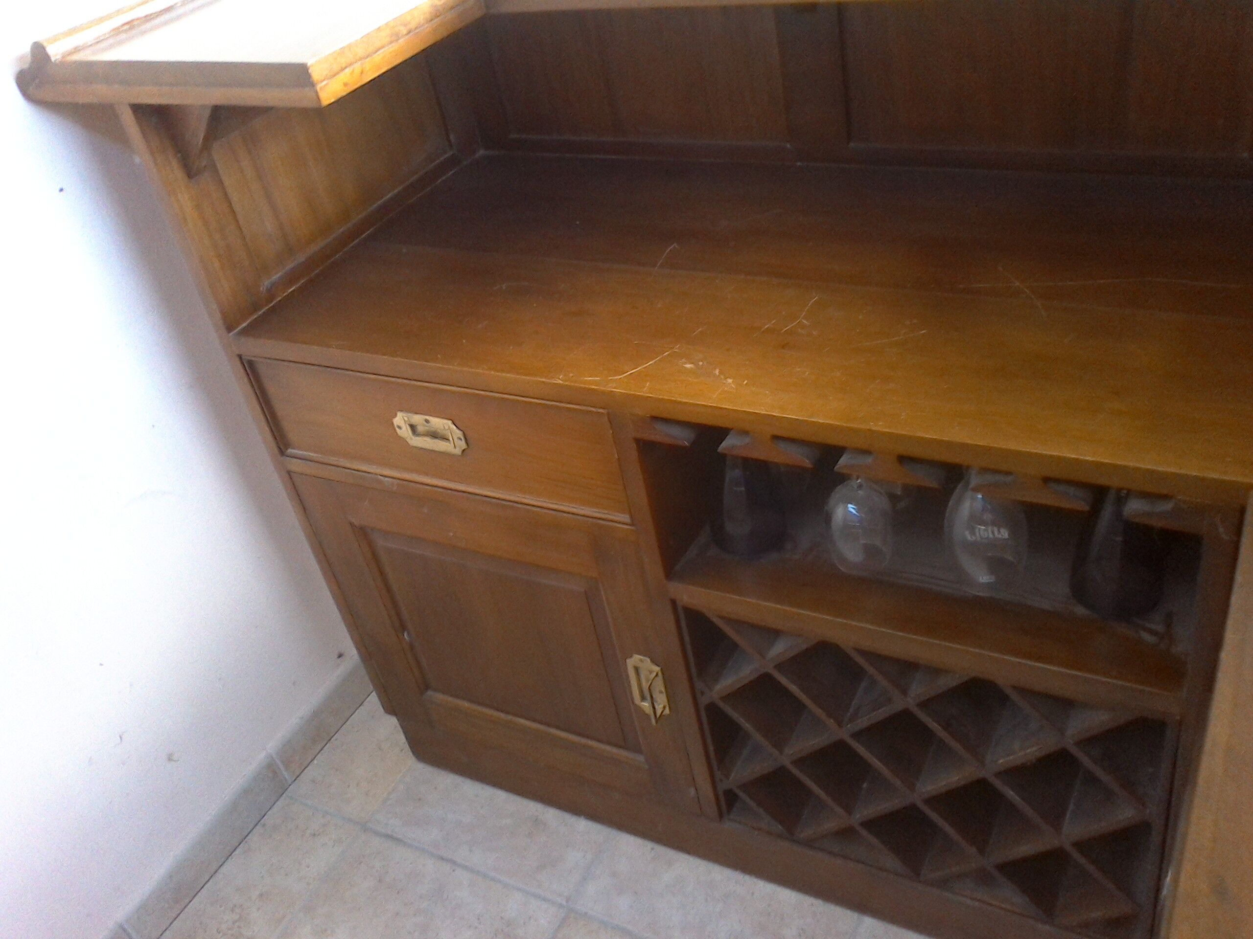 Bar and stools in teak