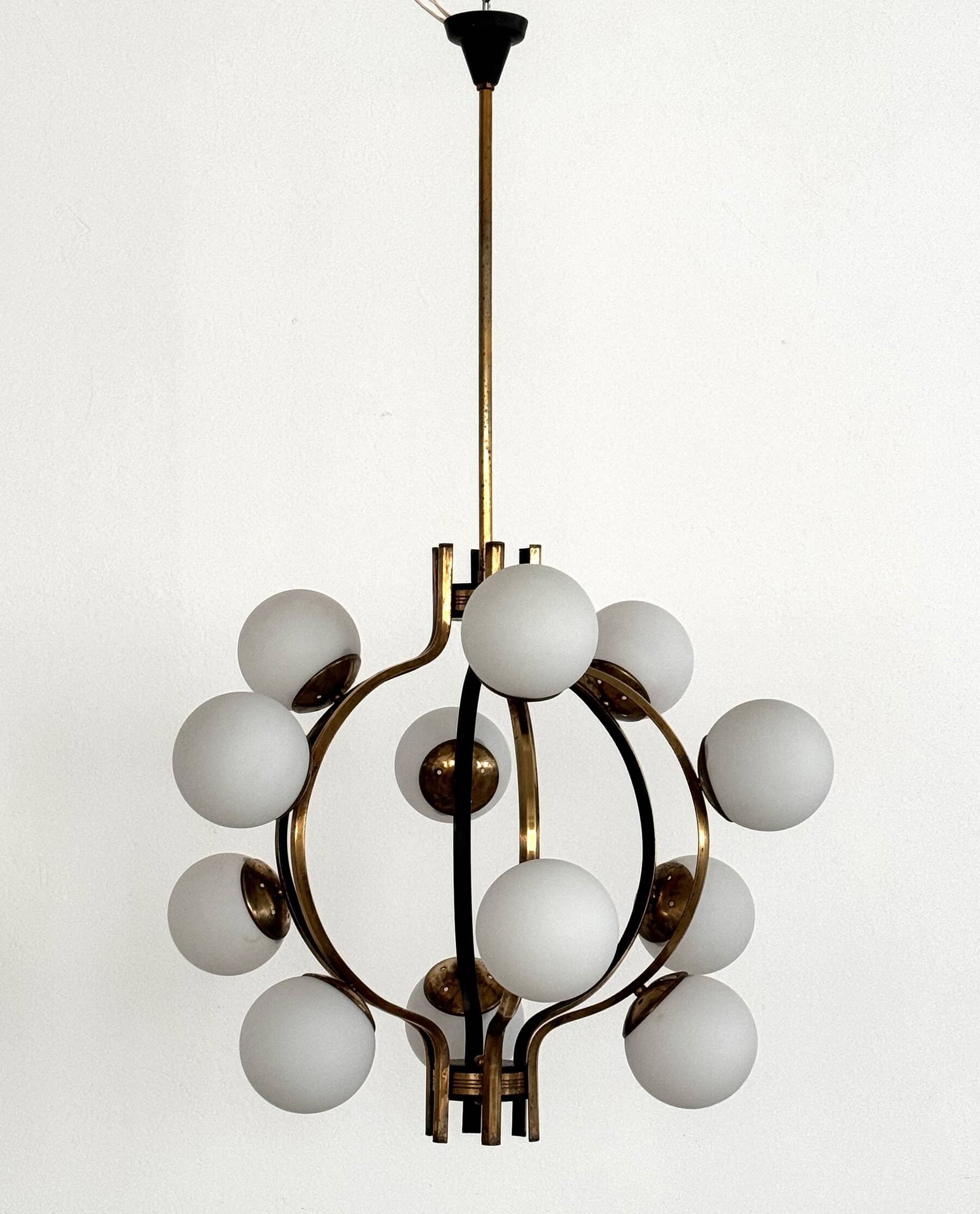 Stilnovo Italian Midcentury Chandelier, Brass & Opaline Glass, 1950s