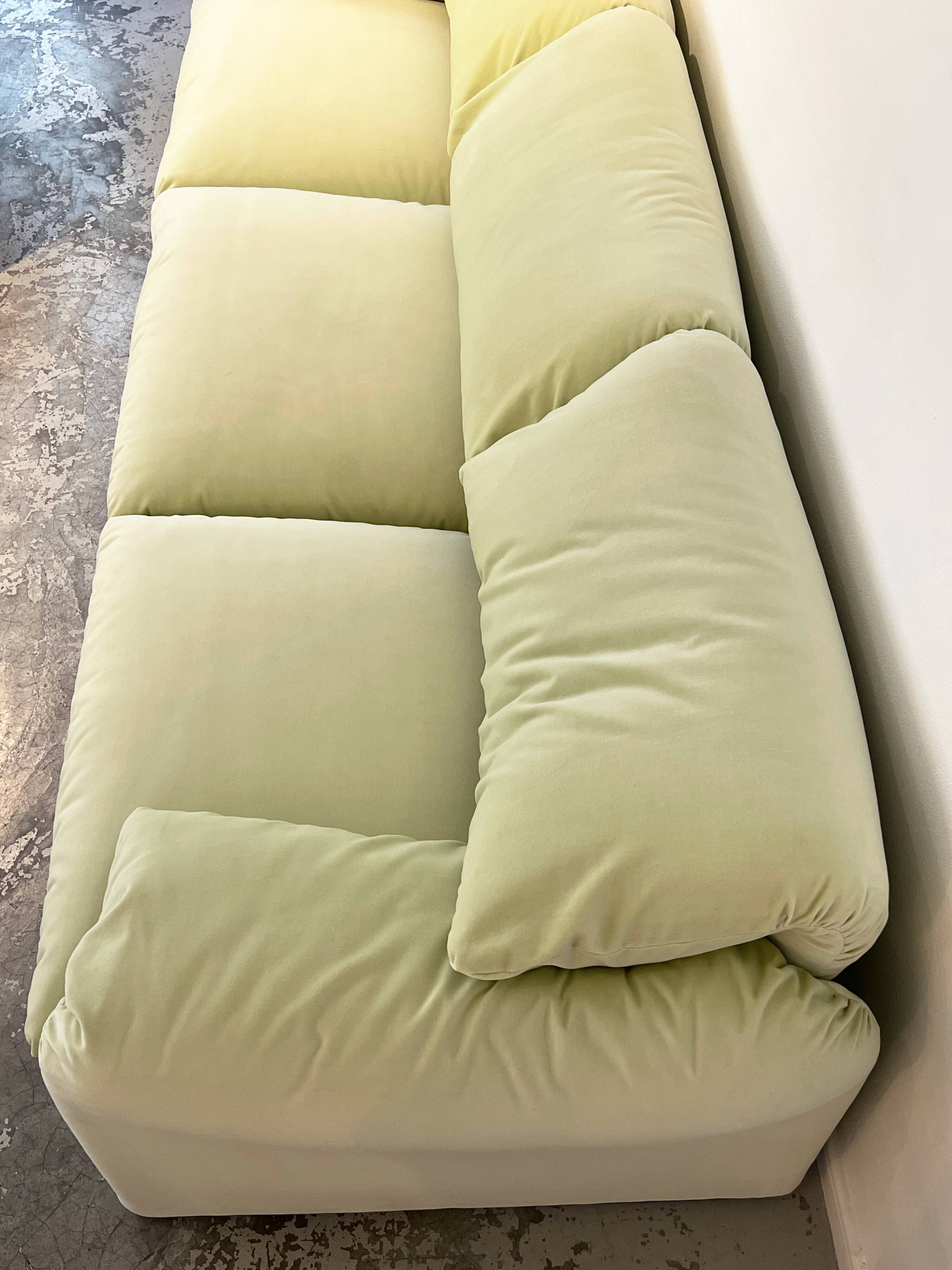 Maralunga 3-seater sofa by Vico Magistretti for Cassina Italy 1973