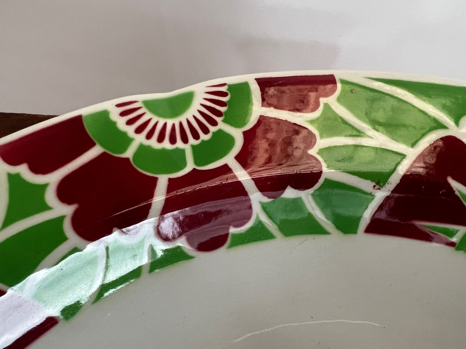 Hollow round dish sarreguemines art nouveau