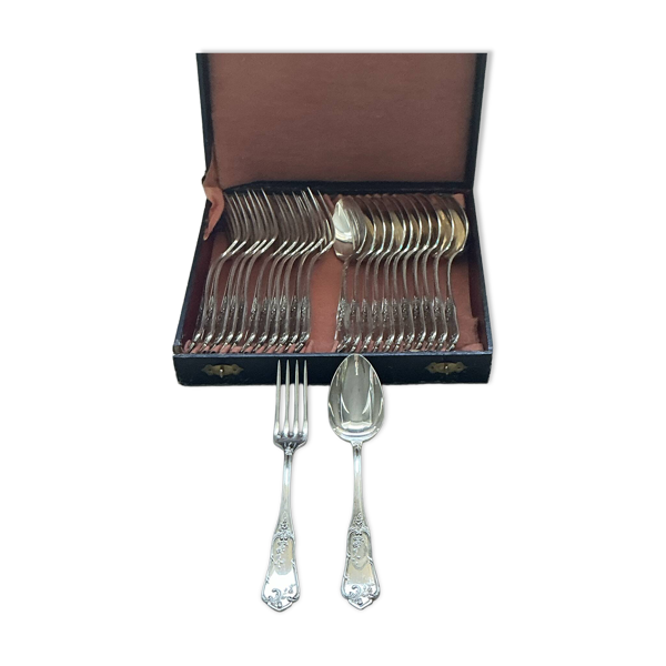 Élégante ménagère 1900-1910 Boulenger « Blanc 84 » 24 couverts