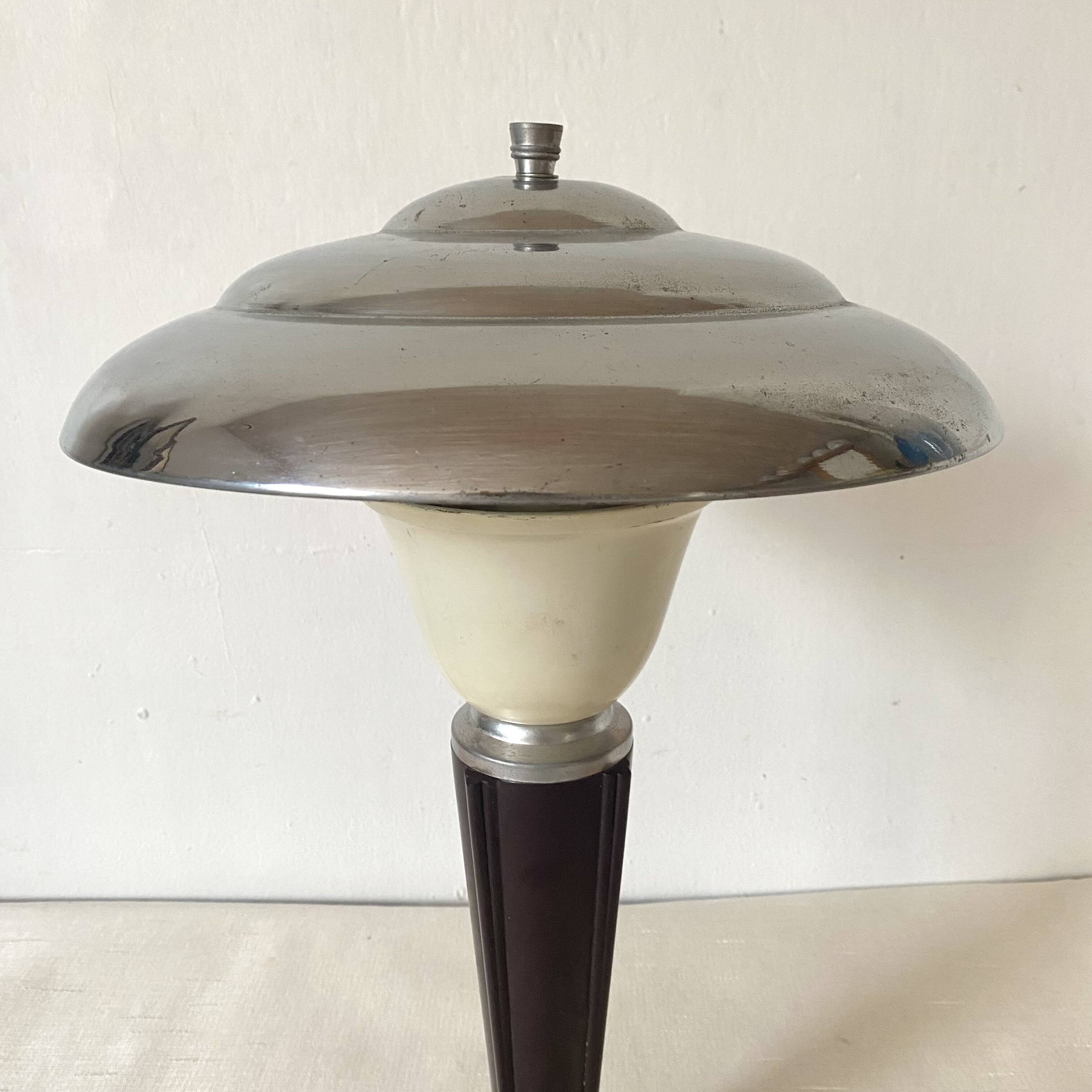 Lampe champignon art déco en bakélite et chrome