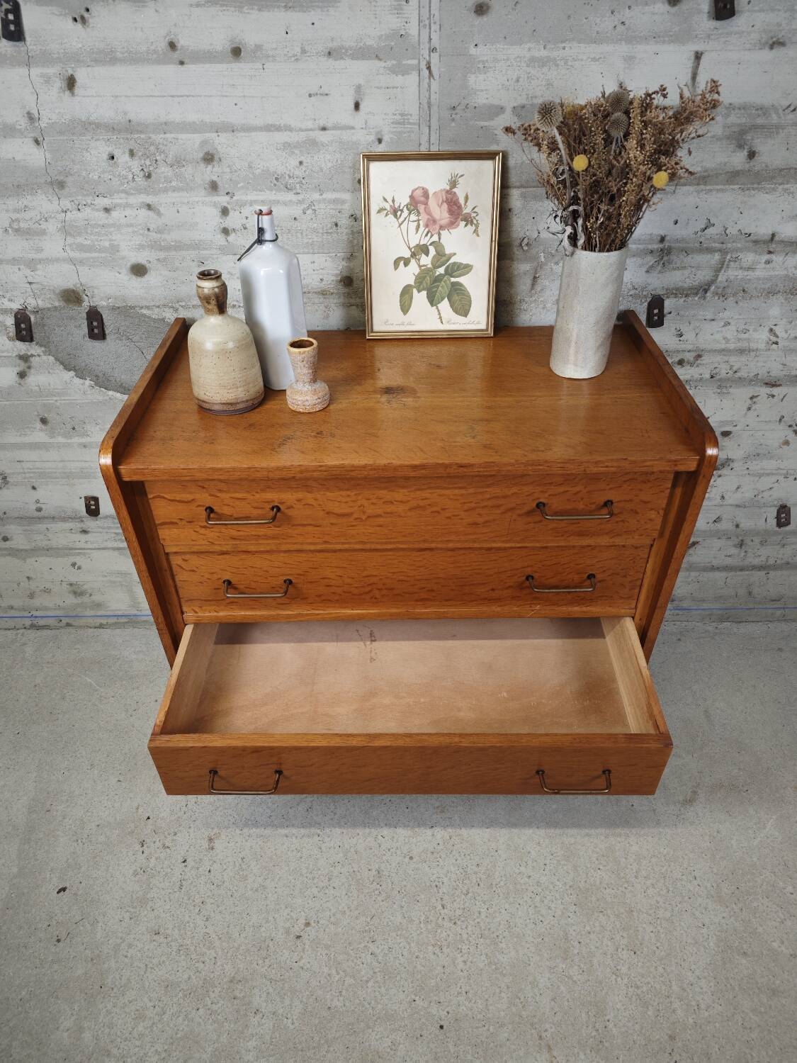Commode vintage