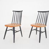 Set of two spindle back chairs, The Netherlands 1960's