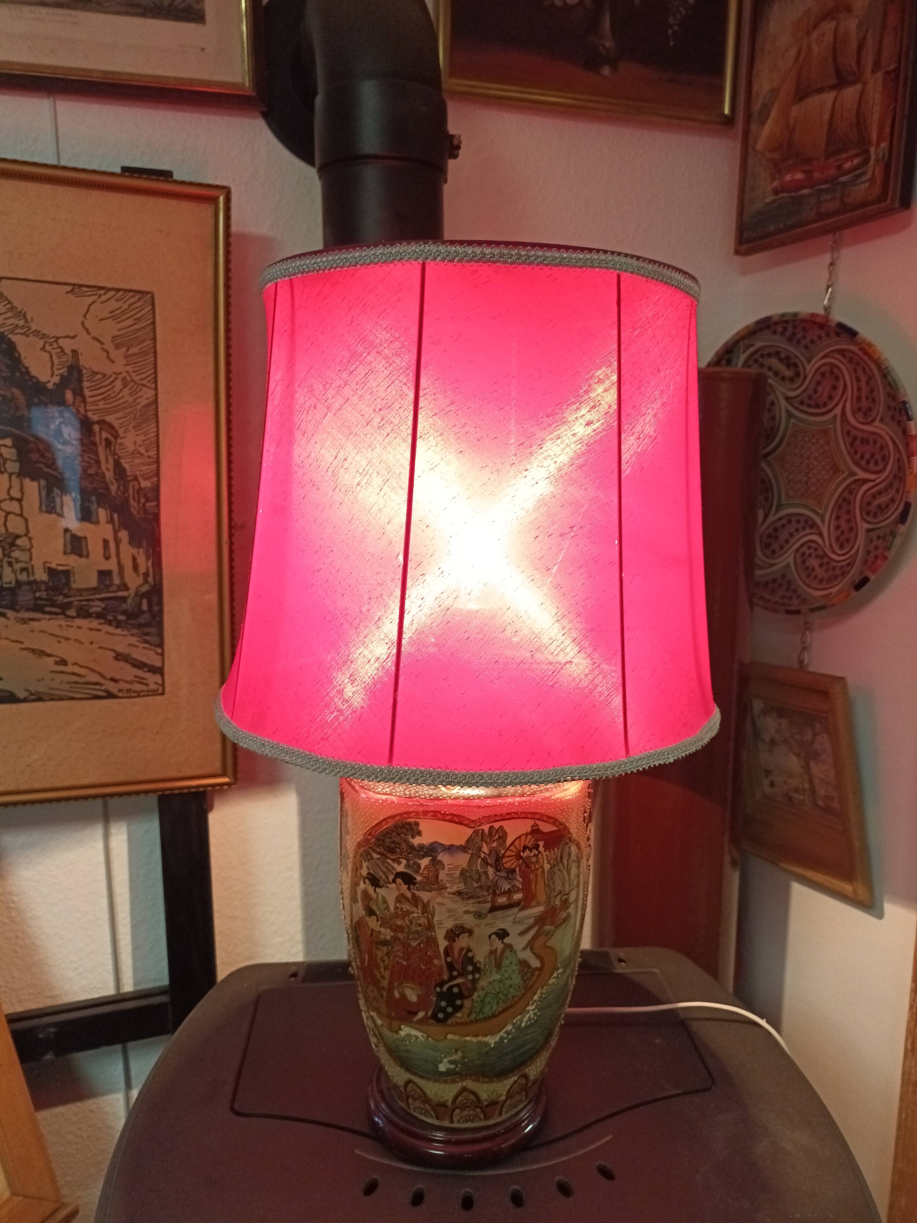 Asian ceramic lamp