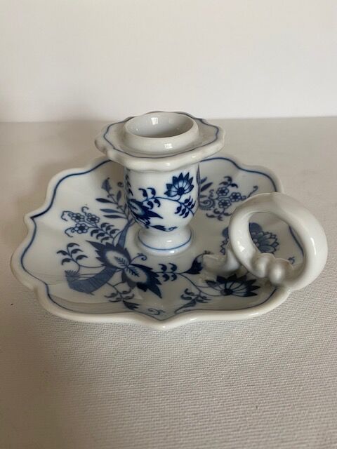 Vintage blue danube chandelier, reg us pat off