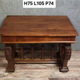 Antique desk in Renaissance style made of walnut from the late 19th century.