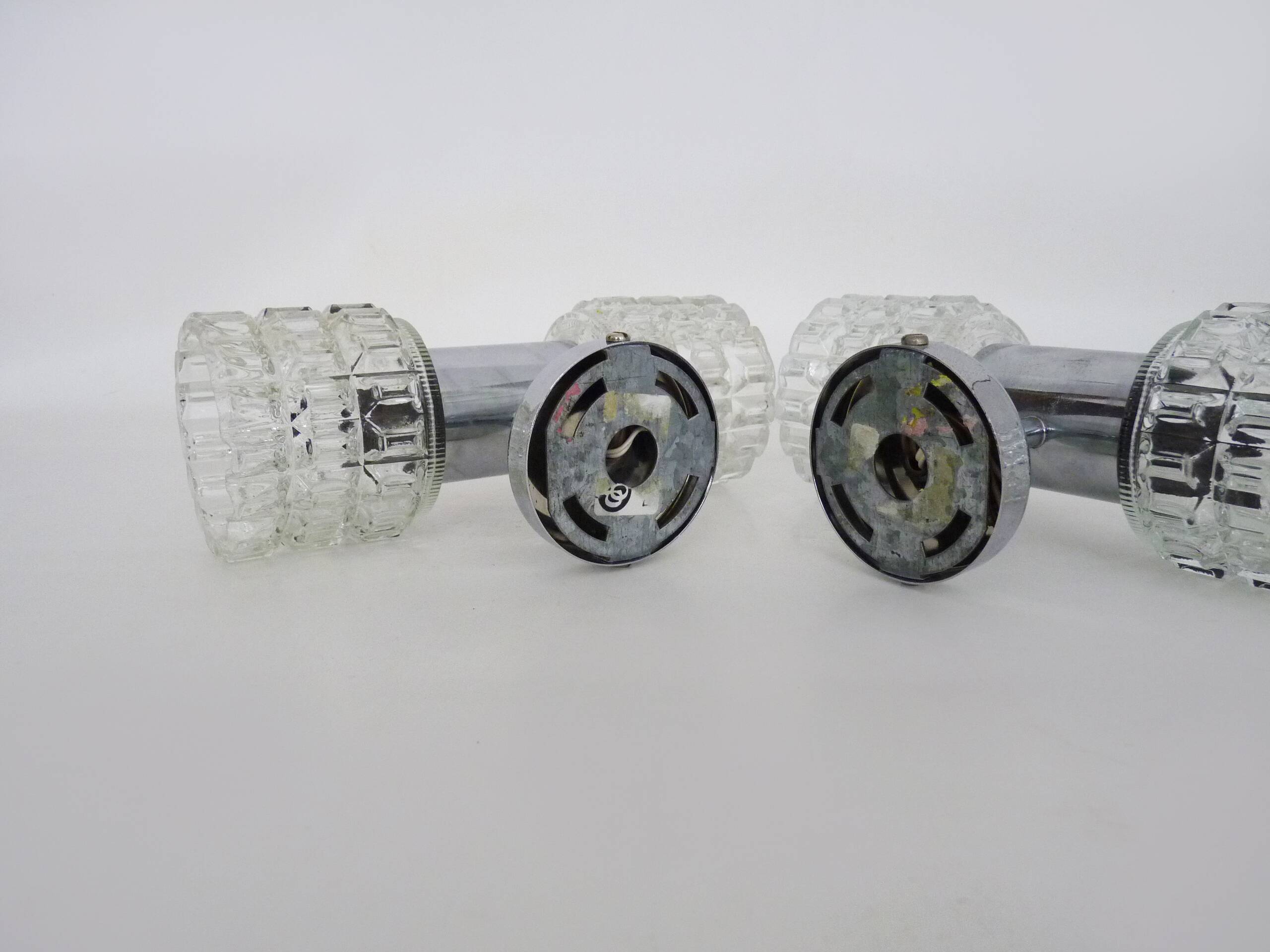 Pair of double wall sconces Space Age. Chrome metal 70.