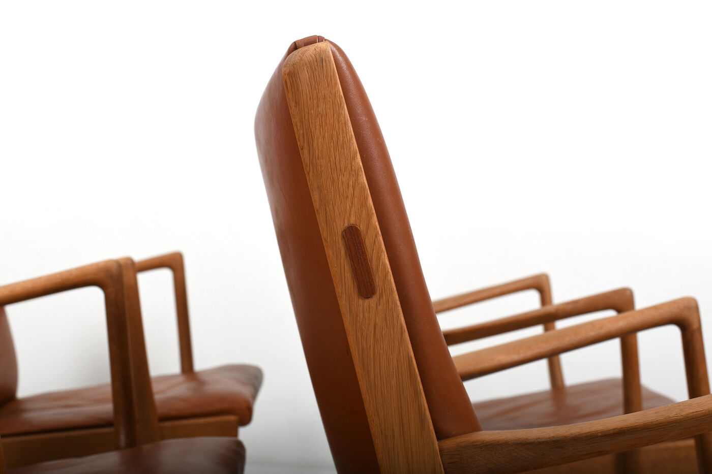 Lot de 4 fauteuils AP-16 en chêne par Hans Wegner