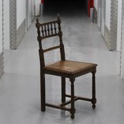 Paire de chaises cannées en bois