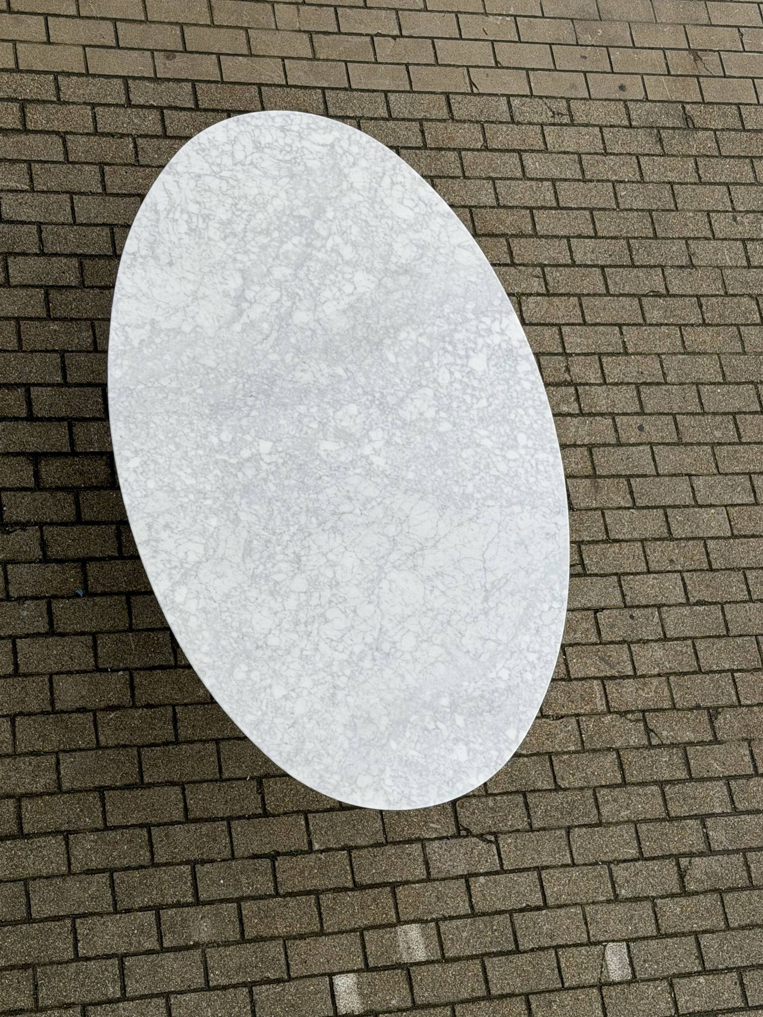 Original Knoll Tulip oval dining table (198cm) Carrara marble