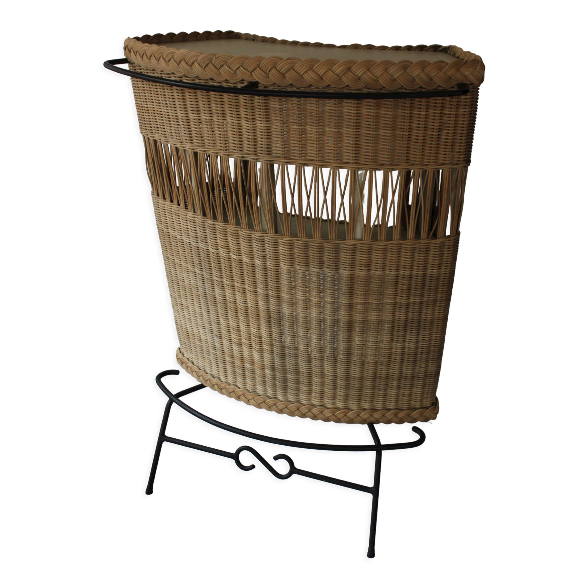 Rattan bars
