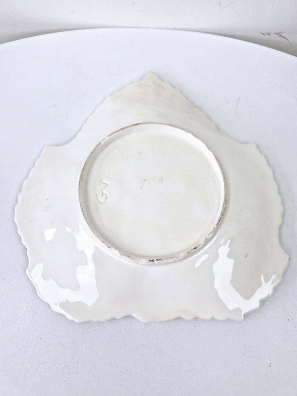 Vintage Draining Salad Bowl Signed GV In Grape Vine Leaf Barbotine