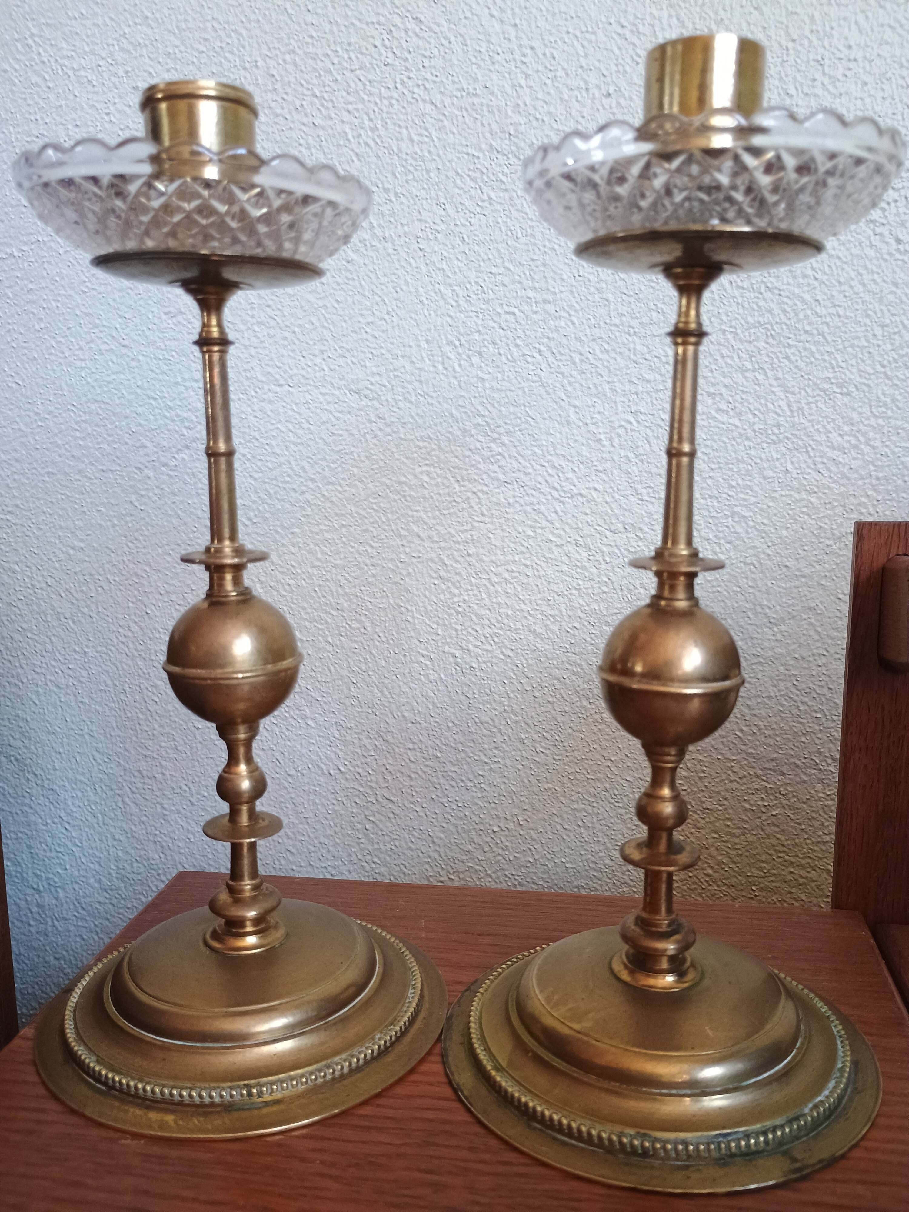 Pair of brass and glass candlesticks - centerpiece -