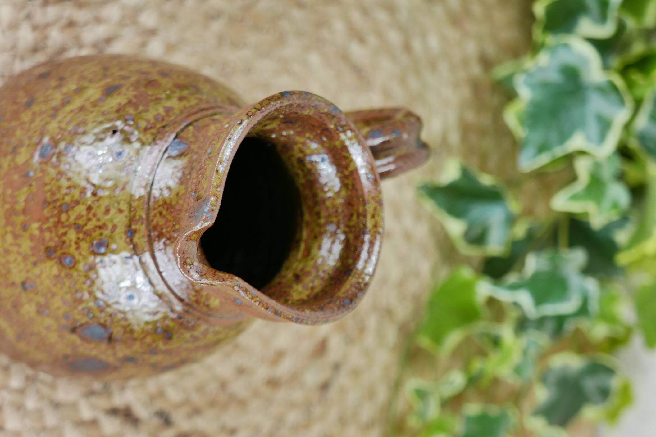 Pichet en grès signé Baudat