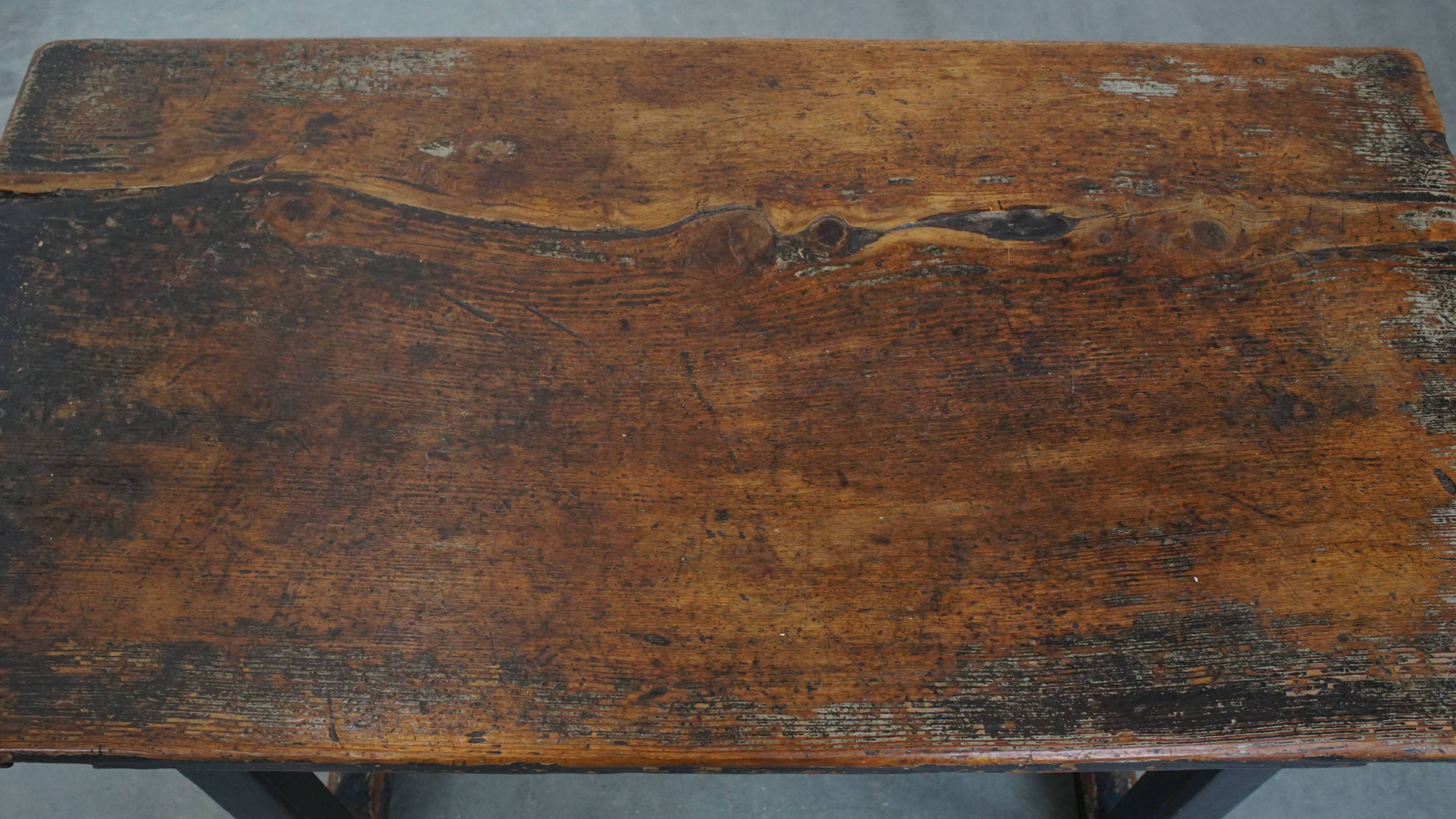 Antique Spanish side table from the late 18th century with a drawer