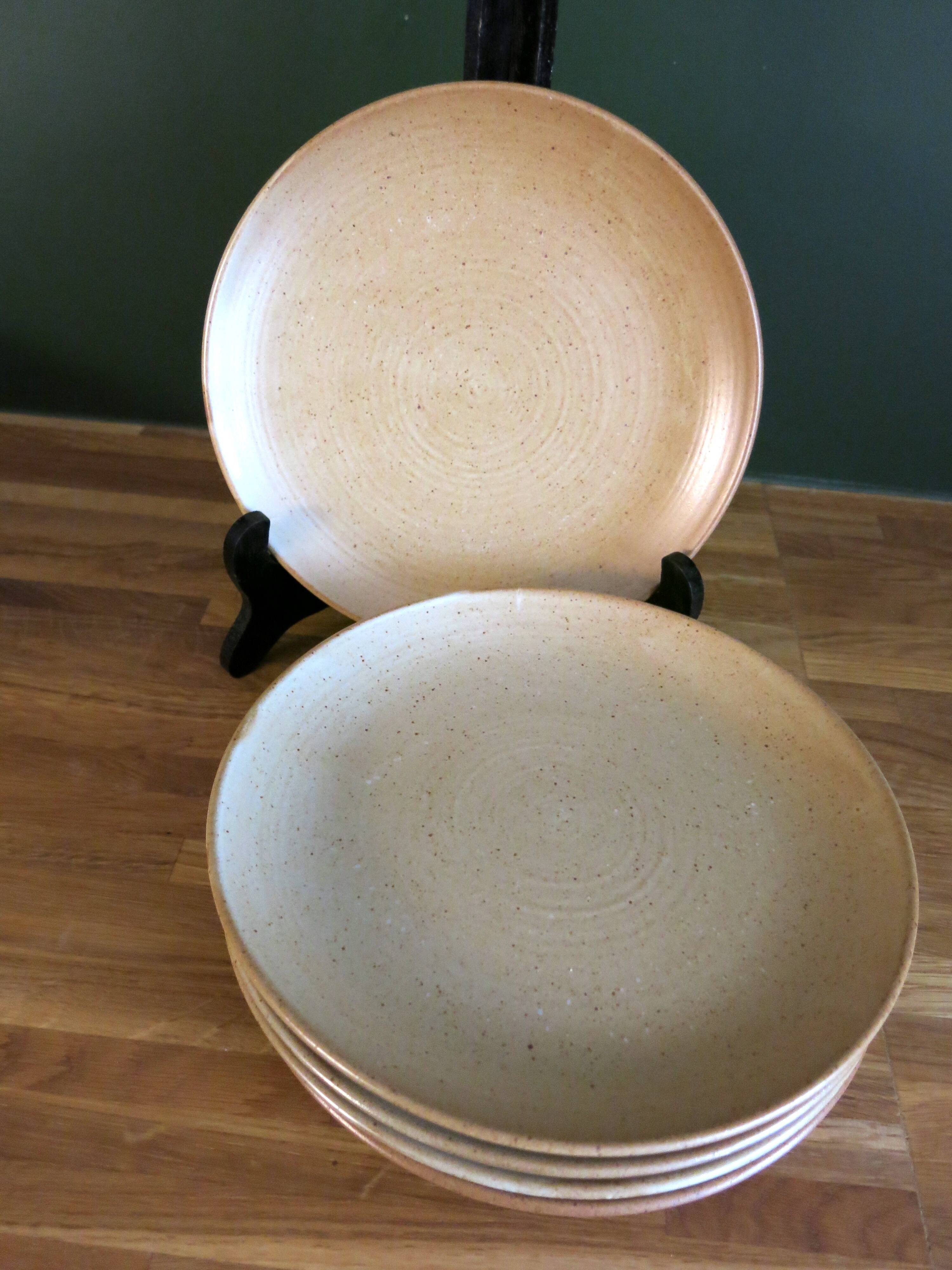 6 stoneware dessert plates from "Grés Village" in very good condition