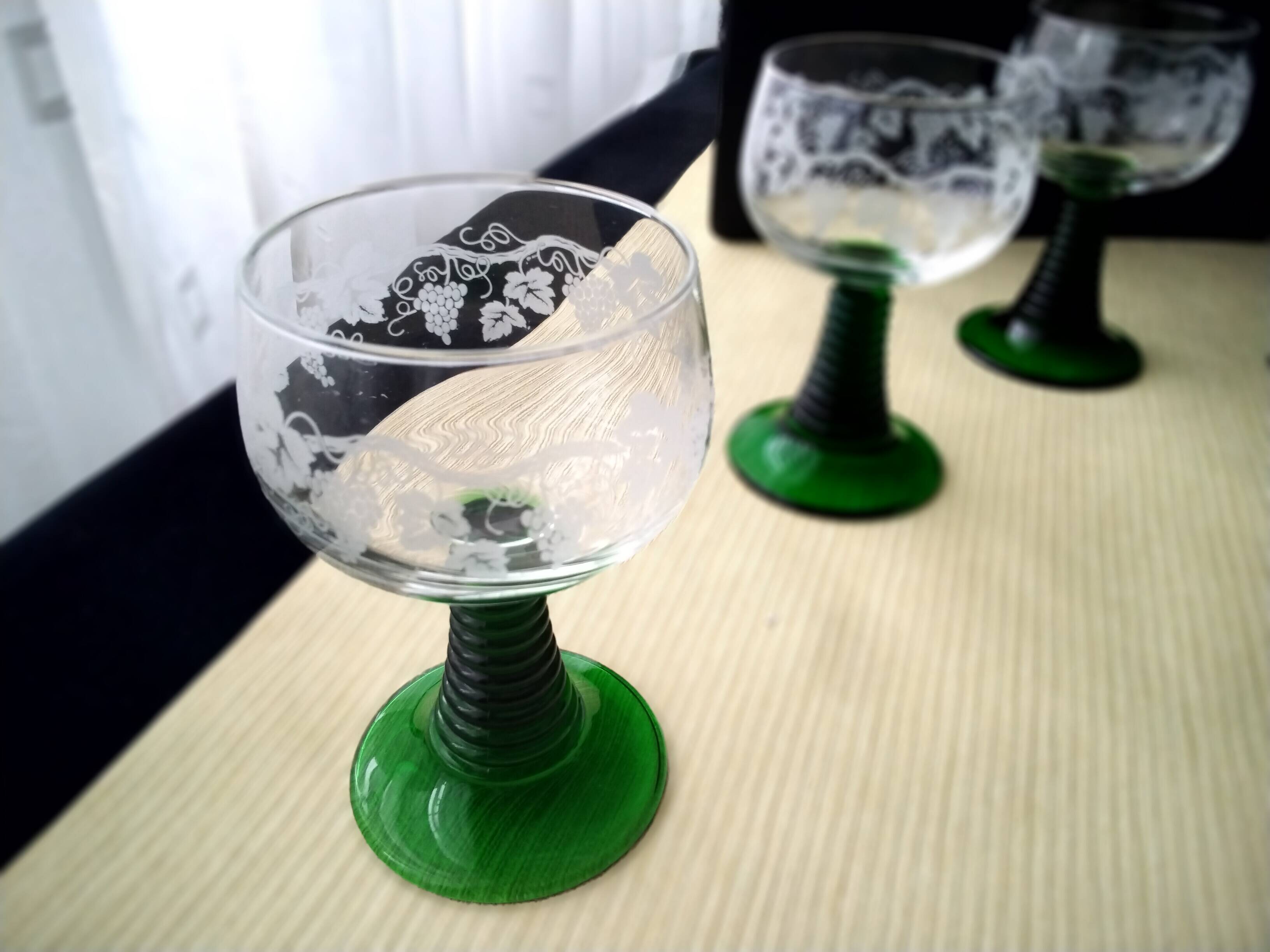 6 luminarc alsace white wine glasses screen-printed decoration of arisin clusters
