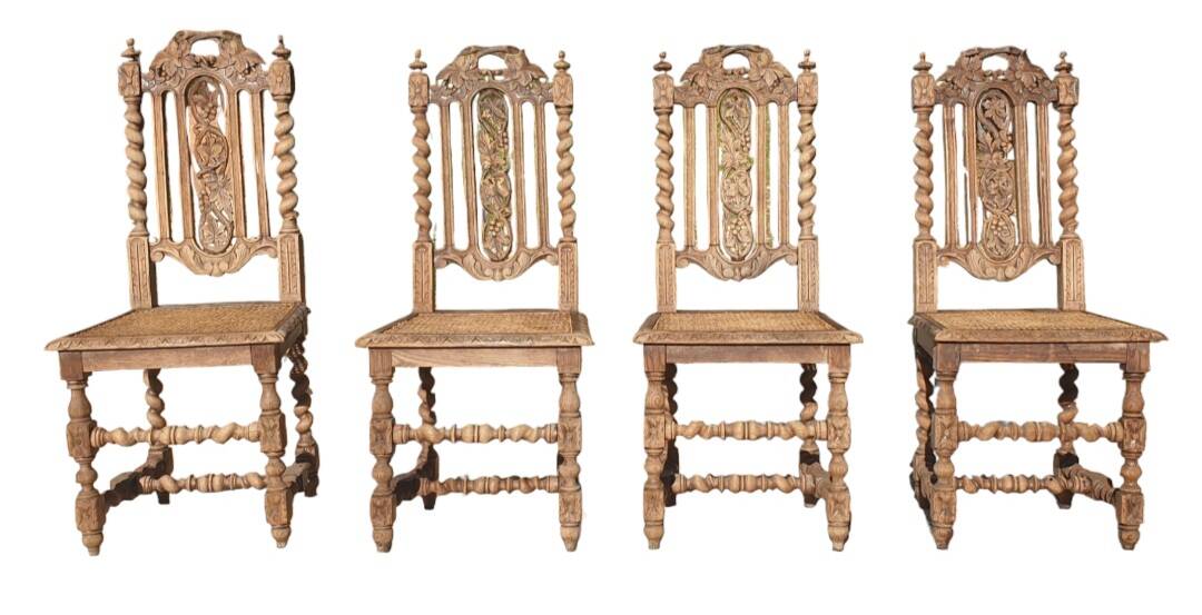Set of 4 natural wood chairs, Henri II style