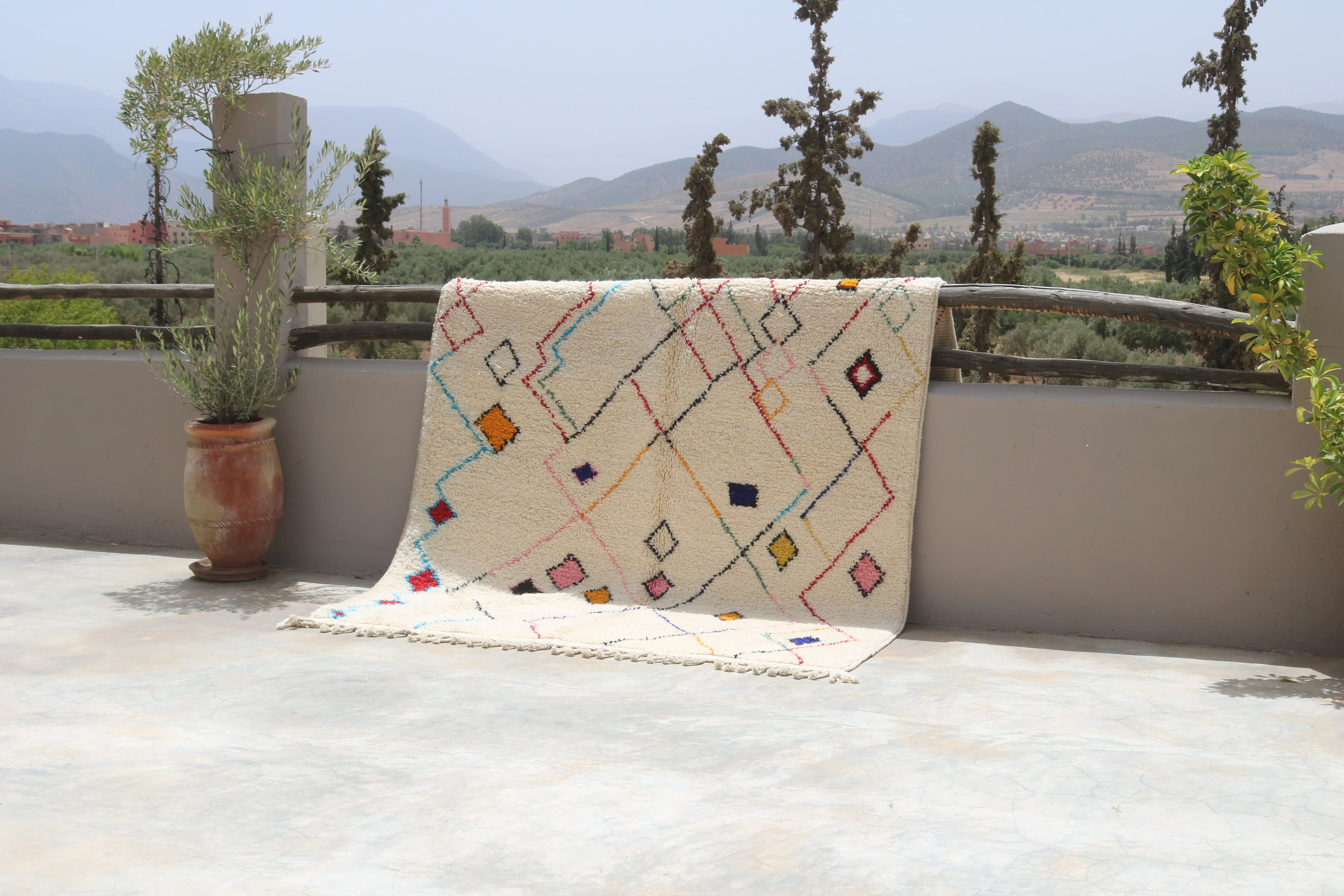 Large handmade colourful rug, 300 x 210 cm - G1081
