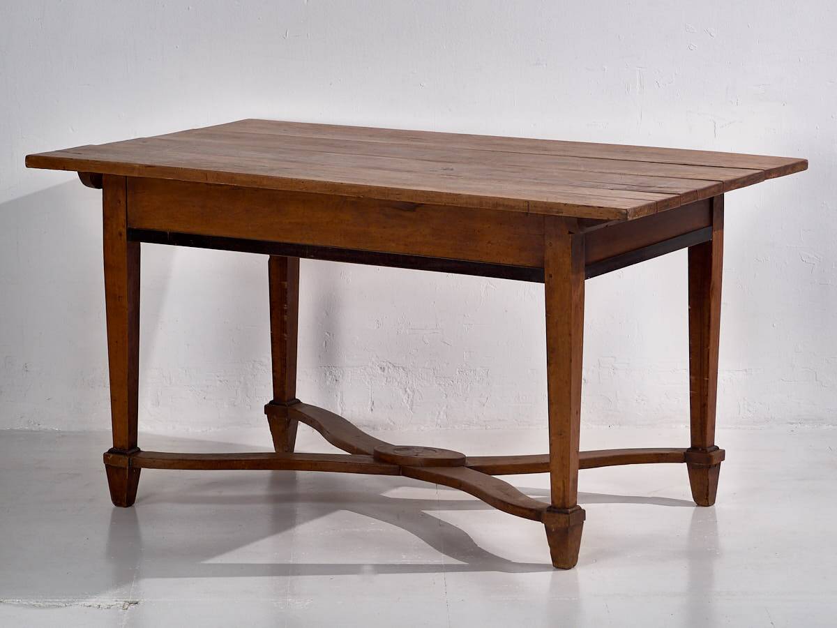 Vintage solid wood dining table (France, circa 1940)