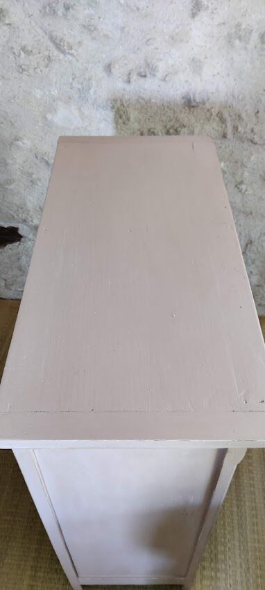 Buffet parisien rose ancien