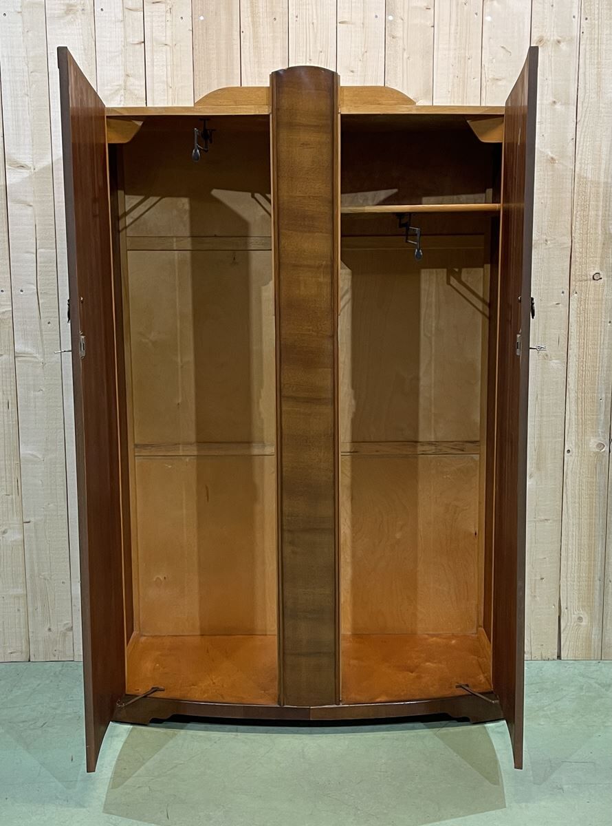 Penderie anglaise art déco en noyer des années 60 Selency
