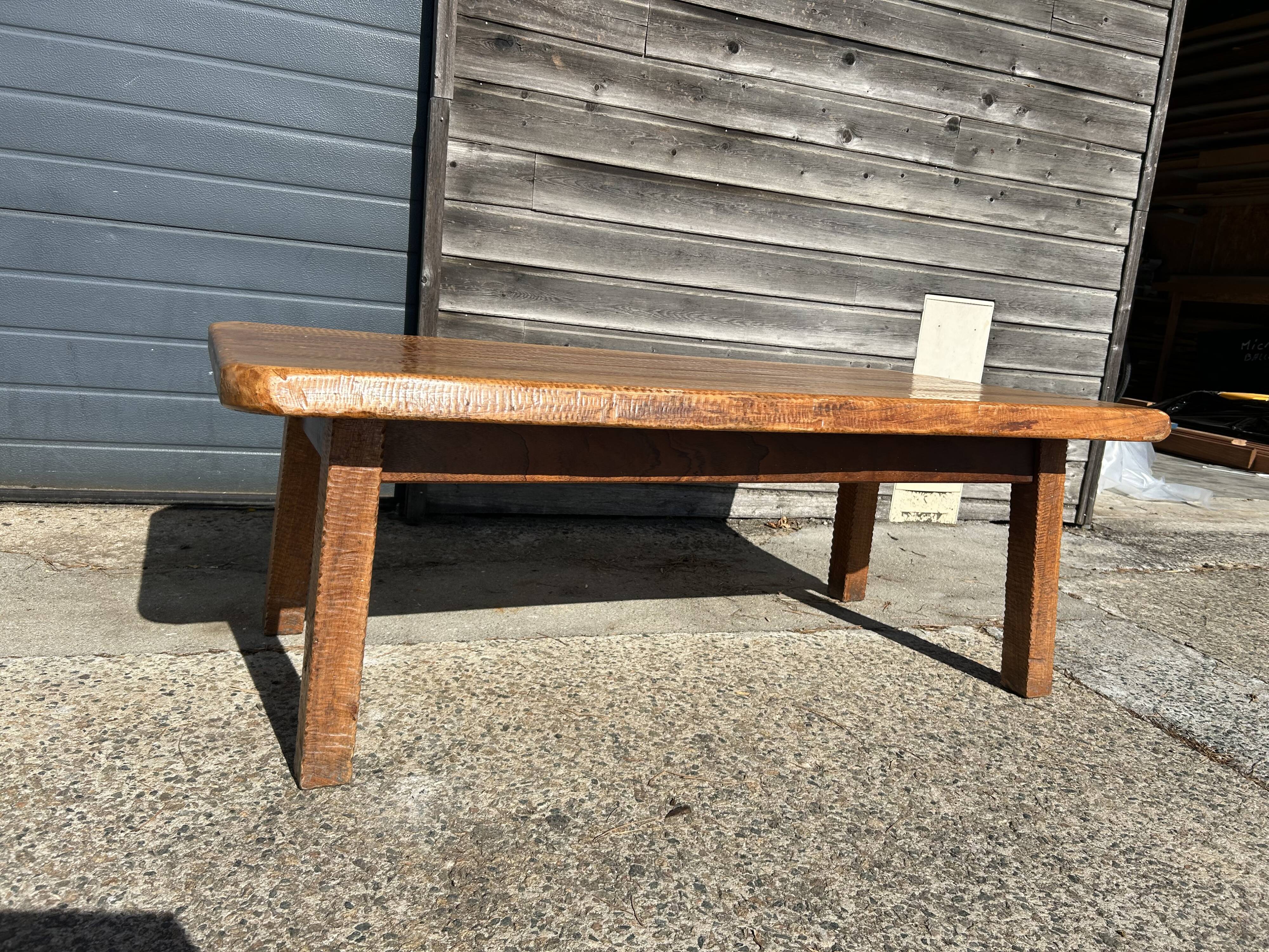 Table basse en chêne