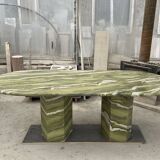 Grande table de salle à manger ovale en marbre vert par my habitat design