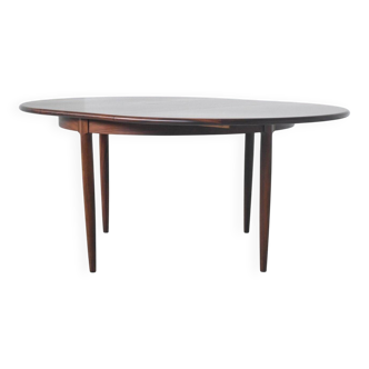 Niels Otto Moller model 15 dining table in rosewood Denmark 1960