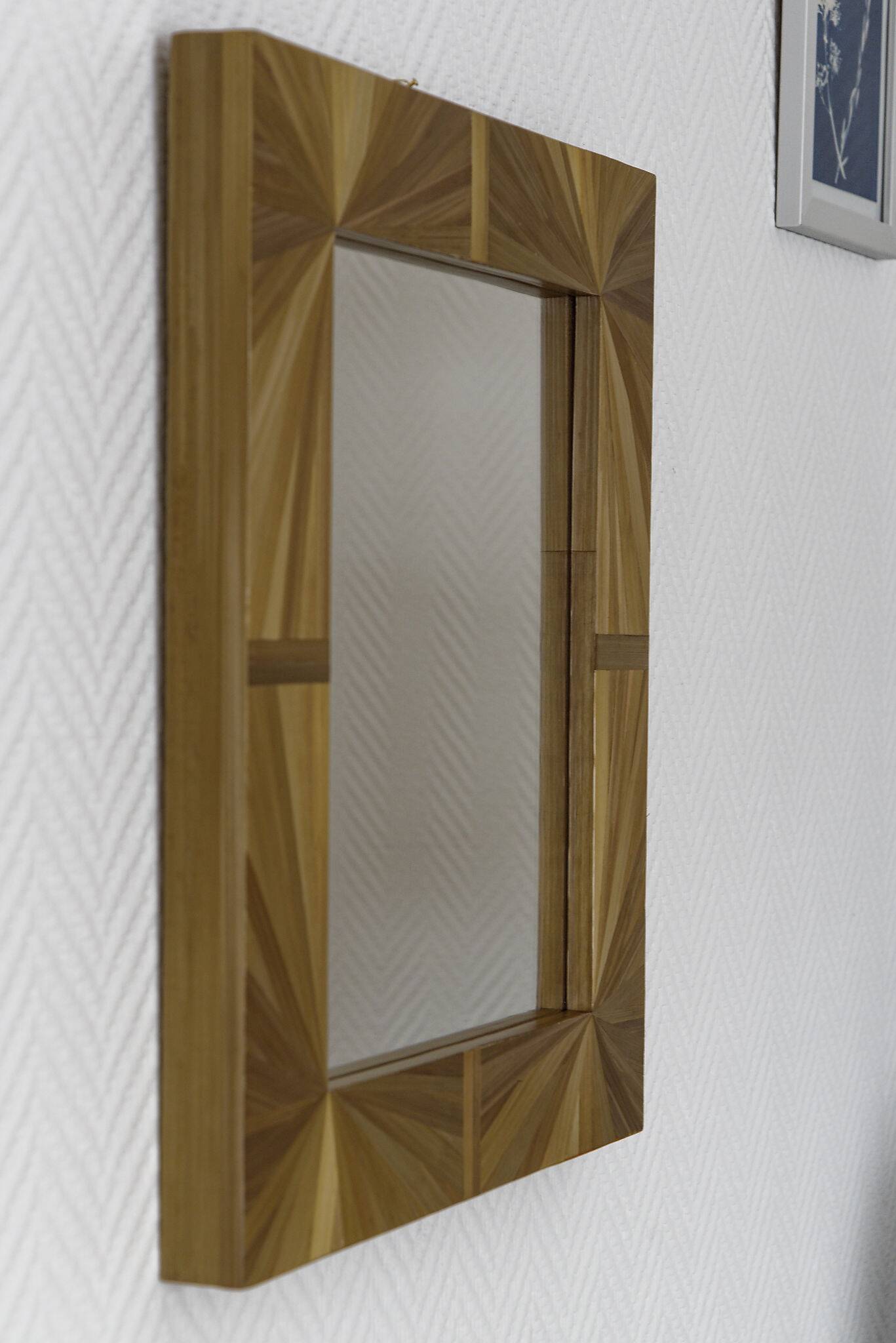 Mirror with straw marquetry frame