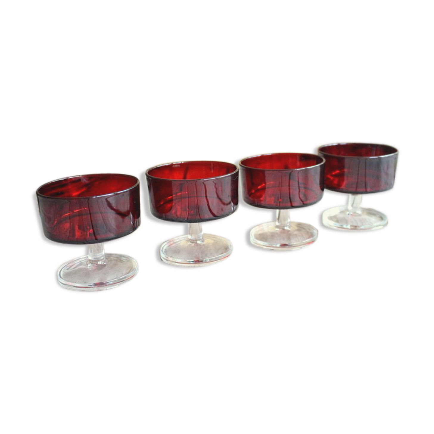 Set of 4 Ruby Luminarc Cavalier champagne cups