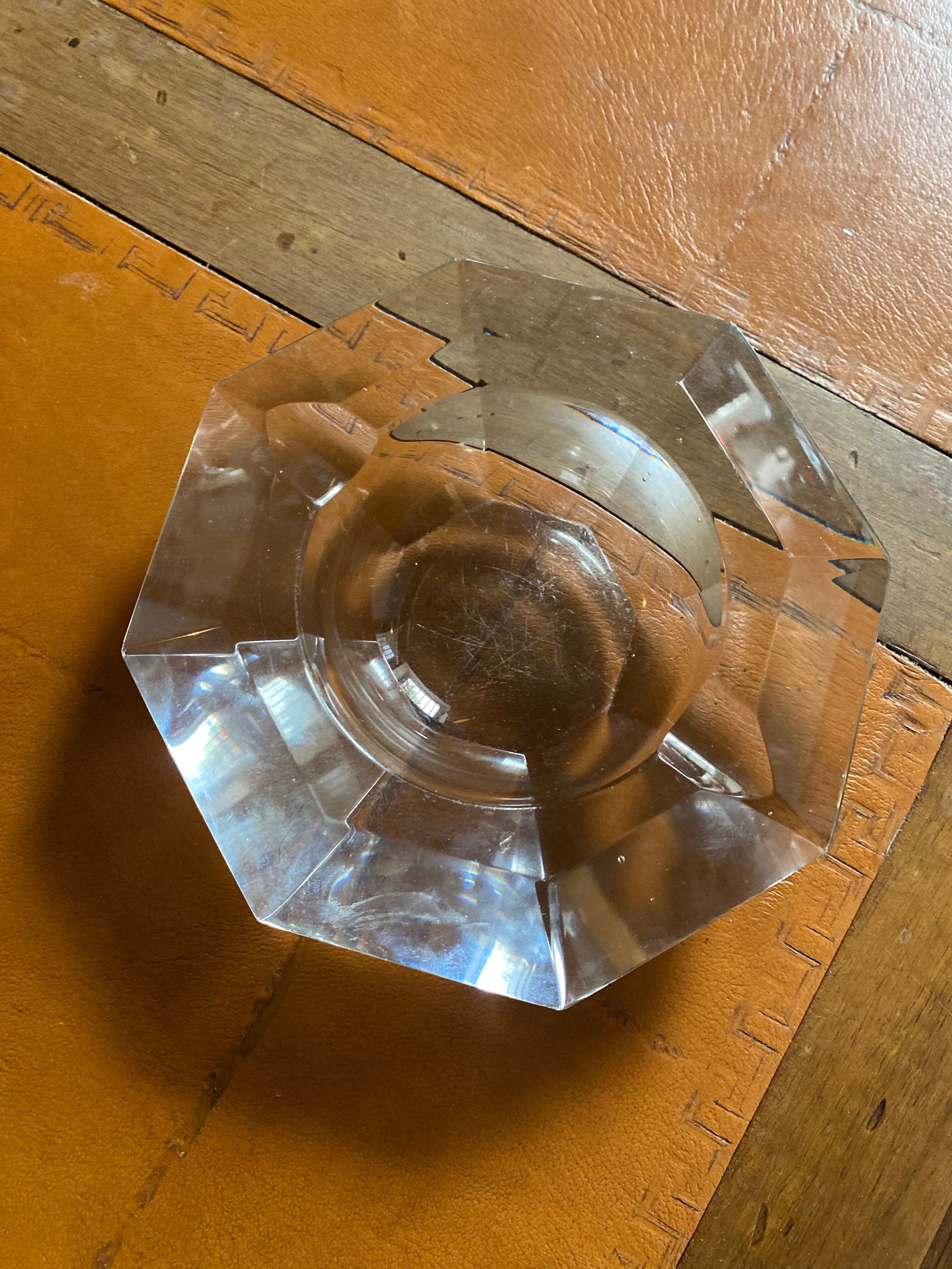 Cendrier en cristal taillé