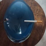 Cendrier ou vide-poche en verre d’art signé – bleu vintage design