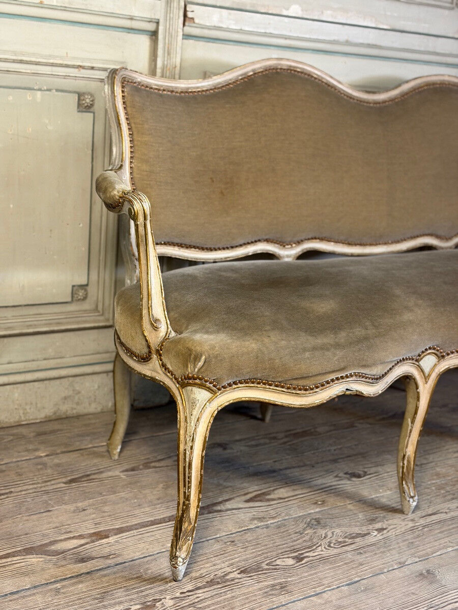 Louis XV bench in carved and painted wood, 18th century