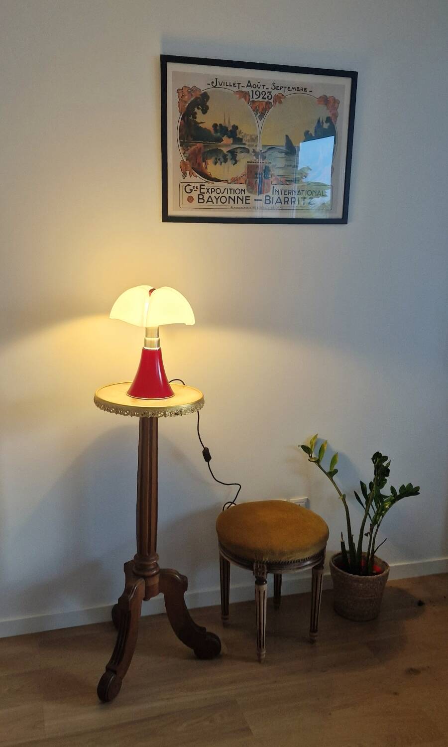 Louis xvi style high pedestal table