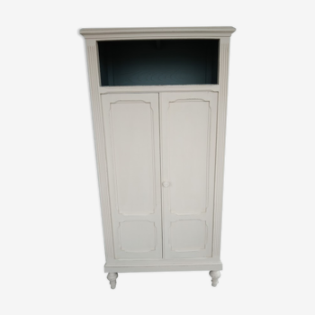 Armoire parisienne