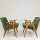 Paire de fauteuils en chêne clair et tissu vert olive